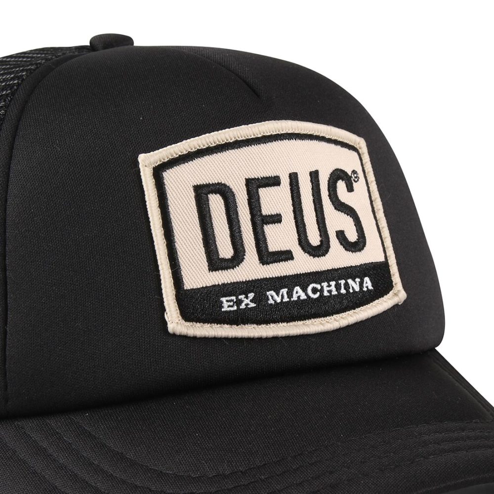 Deus Ex Machina Moretown Mesh Back Trucker Cap - Beluga