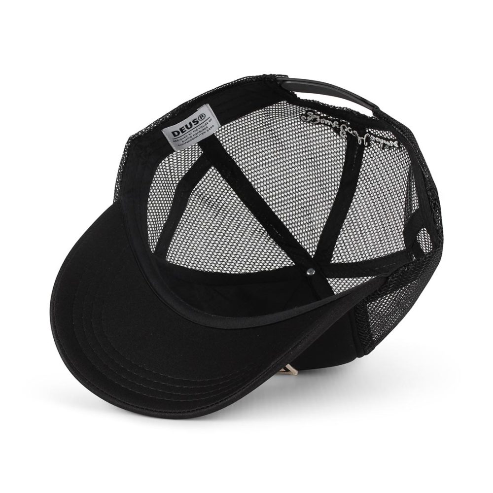 Deus Ex Machina Moretown Mesh Back Trucker Cap - Beluga