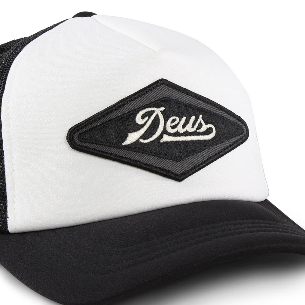 Deus Ex Machina Diamond Trucker Cap - Black / White