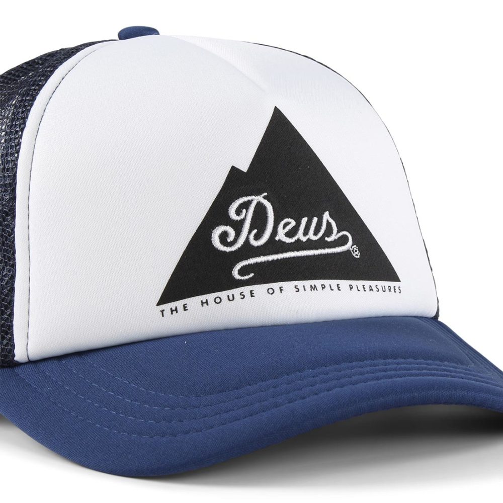 Deus Ex Machina Peak Trucker Cap – Navy