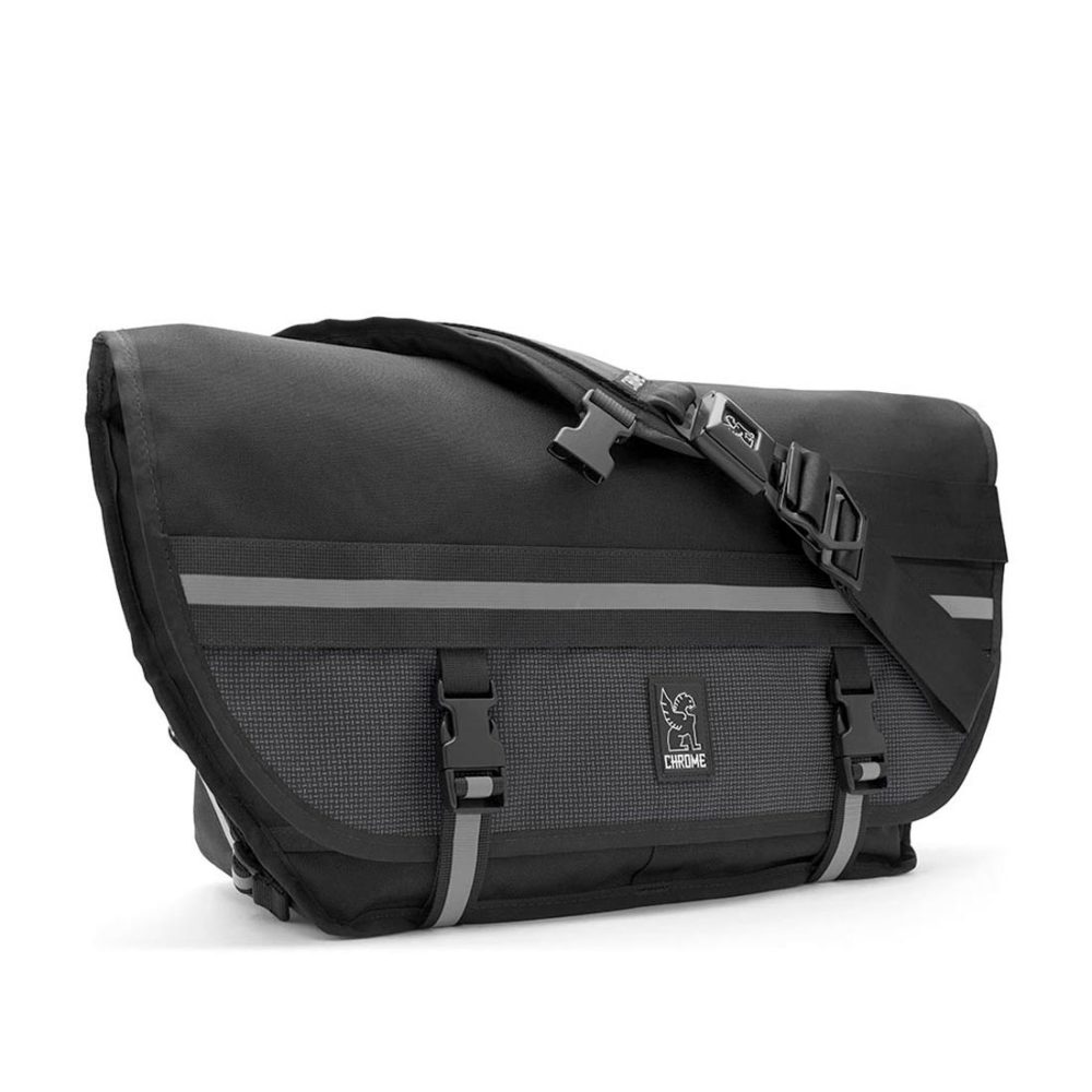 Chrome Citizen 26L Messenger Night Black