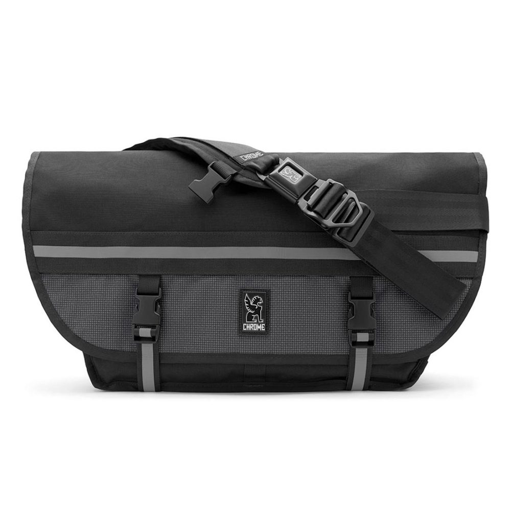 Chrome Citizen 26L Messenger Night Black