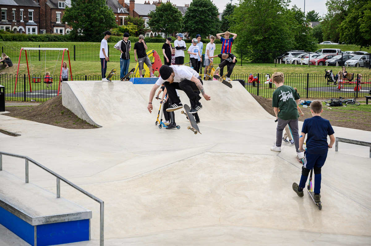 Lady Bay Skate Park - Eduardo Martins Dias Hardflip