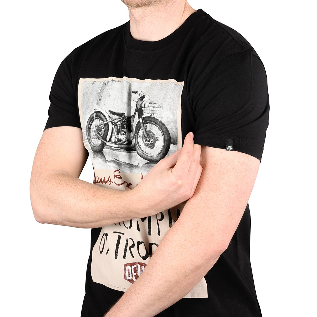 Deus Ex Machina Triumph Trophy S S T Shirt Black