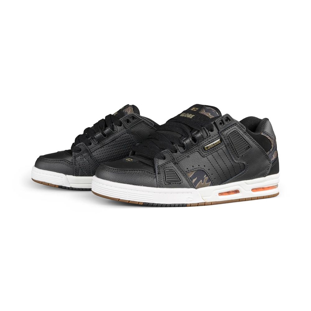 Globe Sabre Shoes – Black / Tiger Camo