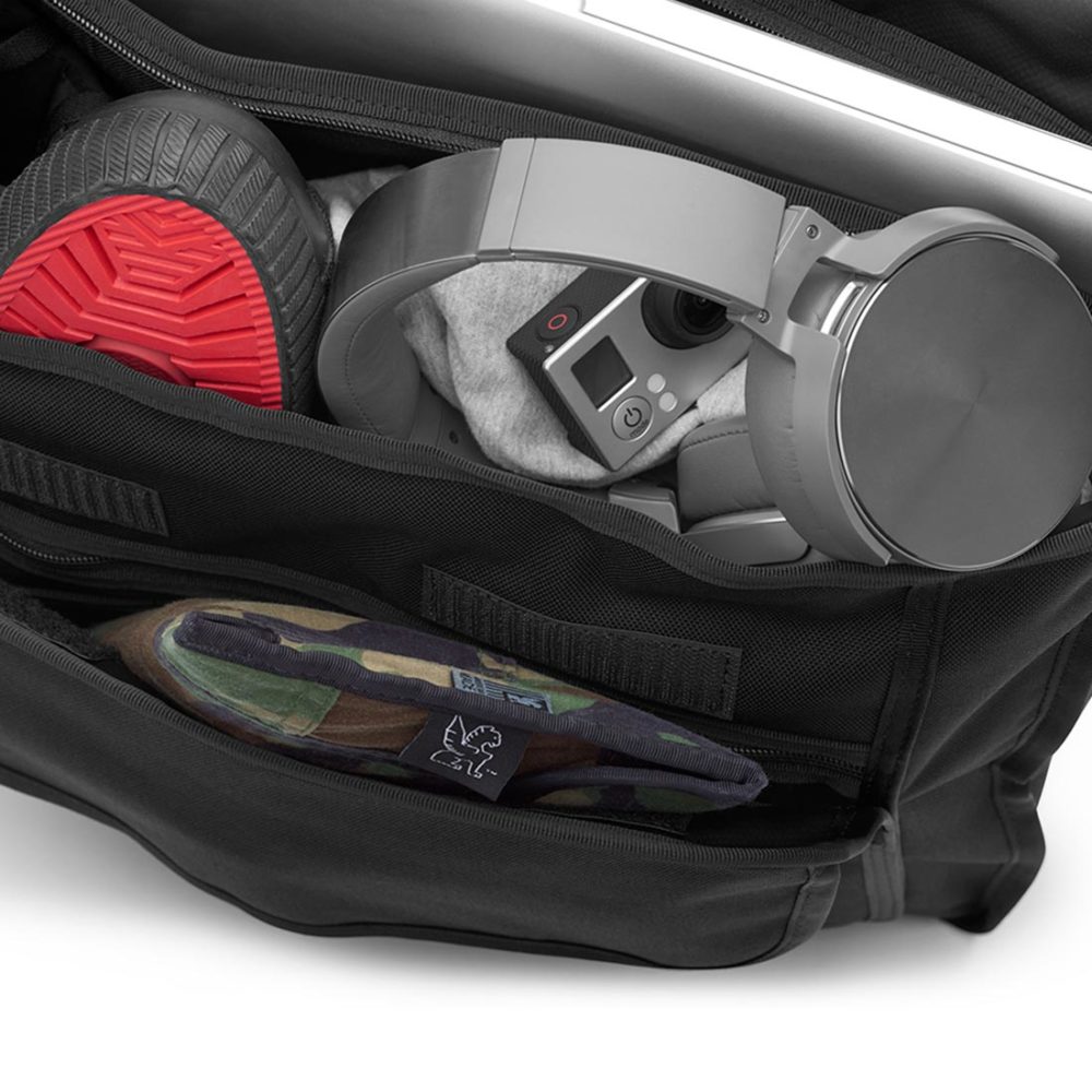 Chrome Buran II 26L Messenger Bag