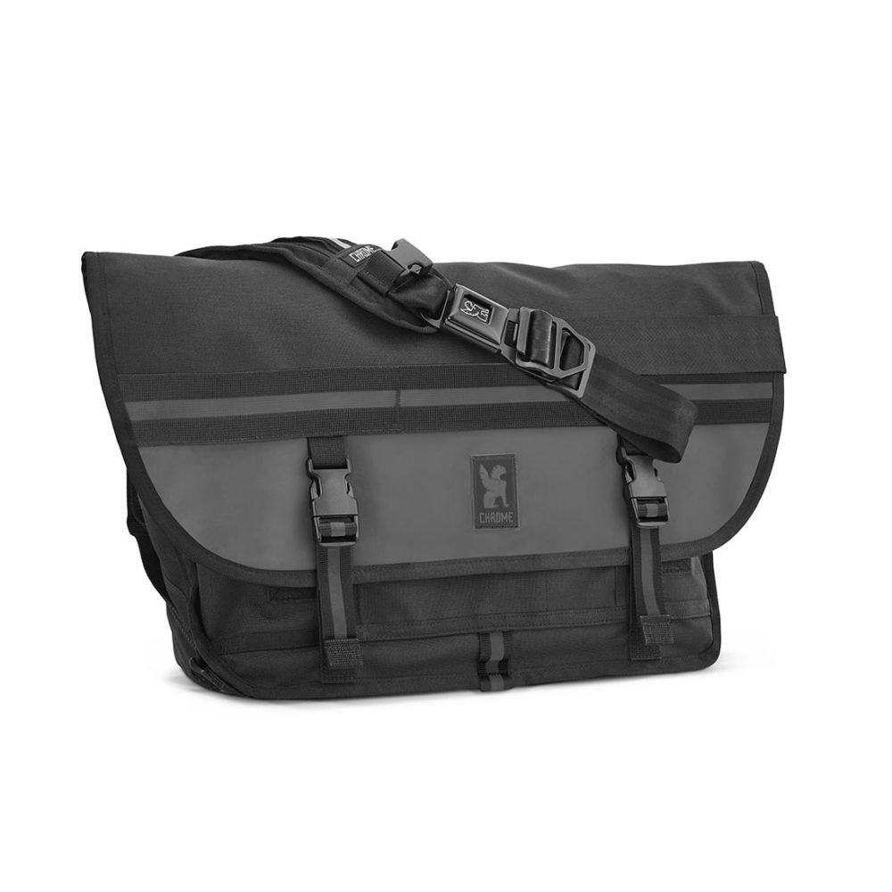 Chrome Citizen 26L Messenger Bag - Night