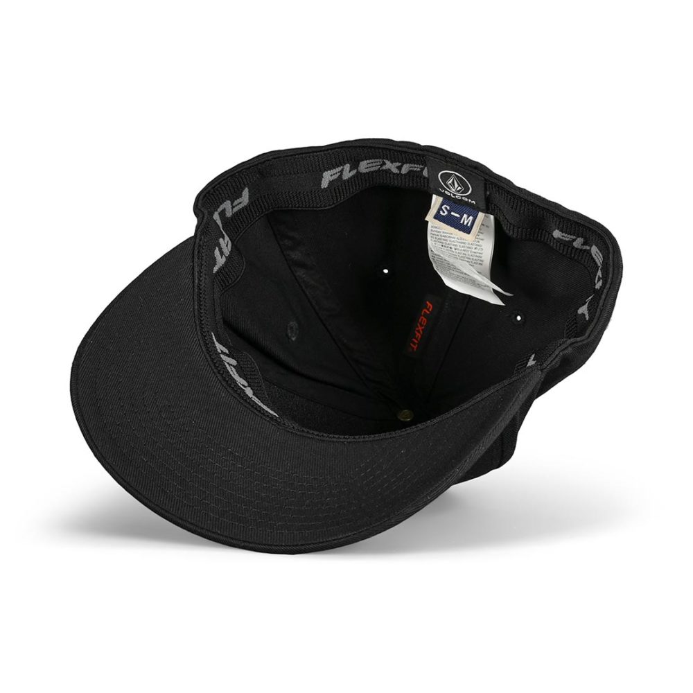 Volcom Euro XFit Flexfit Cap - Black / Black