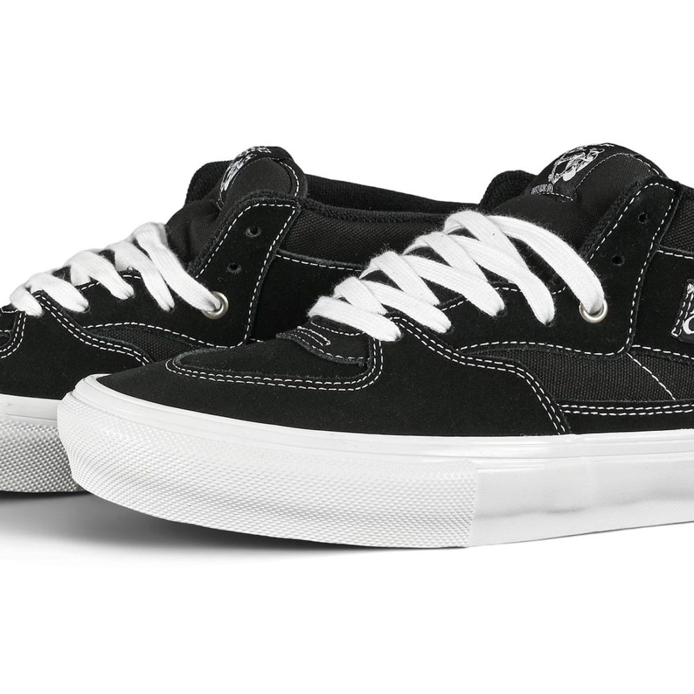 Vans Half Cab Skate Shoes - Black/White