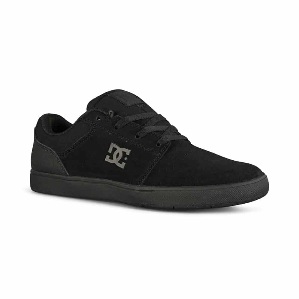 DC Crisis 2 Low Top Skate Shoes - Triple Black