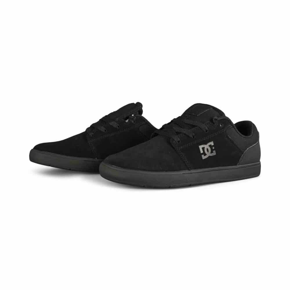 DC Crisis 2 Low Top Skate Shoes - Triple Black