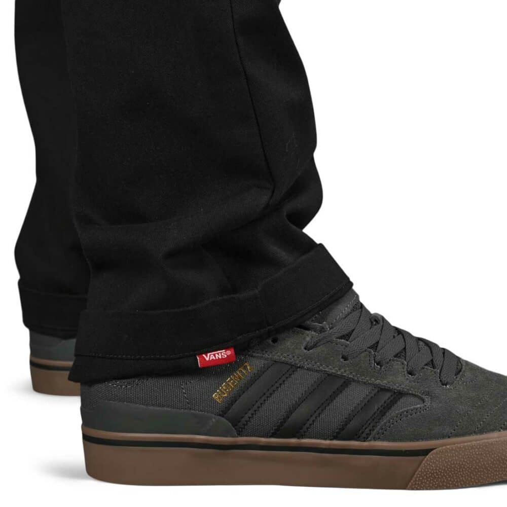 Vans Authentic Chino Relaxed Pants - Black (SP25)
