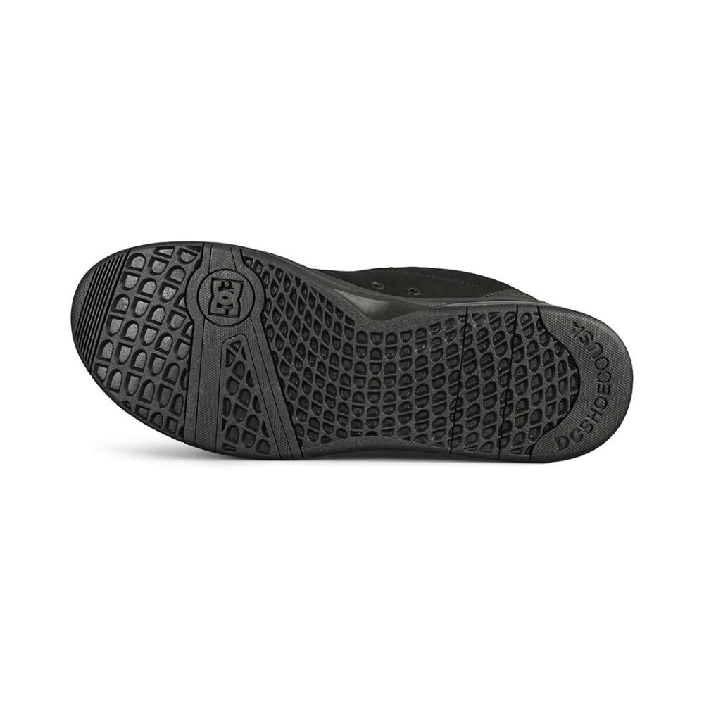 DC Versatile Skate Shoes - Black