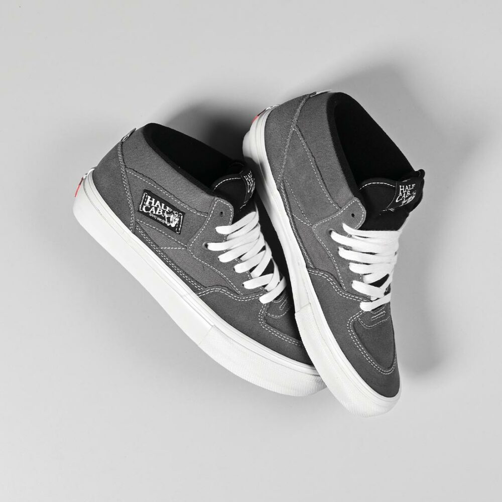 Vans Half Cab Skate Shoes - Grey/White