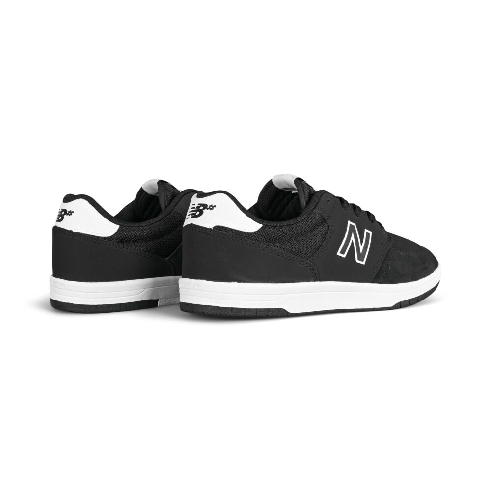 New Balance Numeric 425 Skate Shoes - Black/White (AW22)