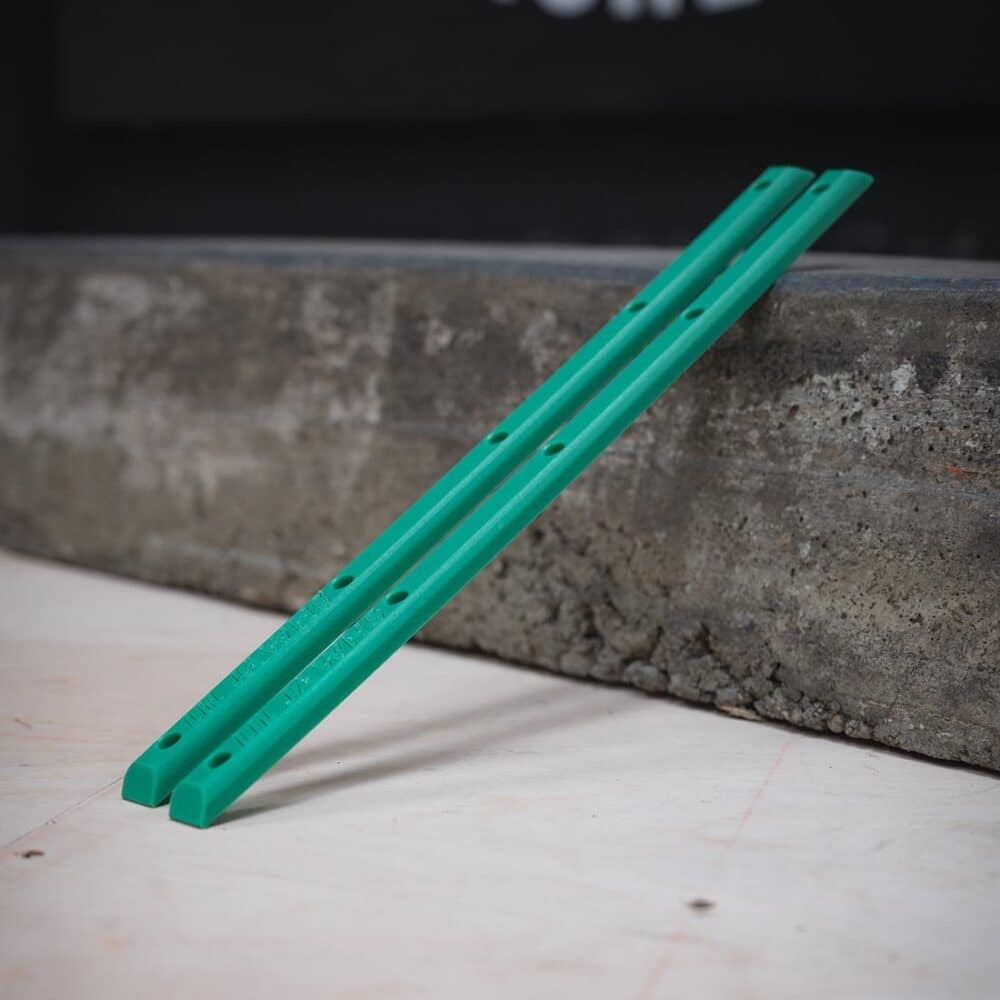 Lil Jawns Standard Skateboard Rails (2 Pack) - Green