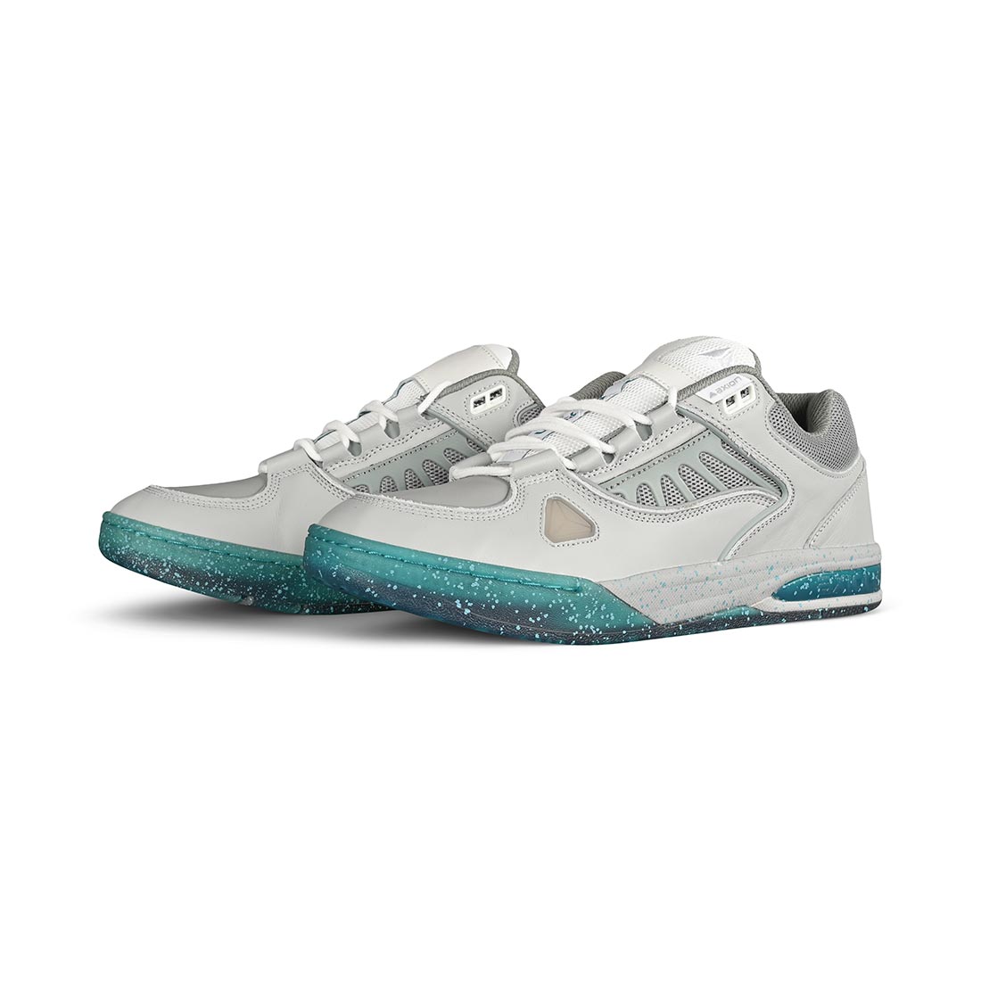 Axion Complex Low Skate Shoes - Future Grey/Ice