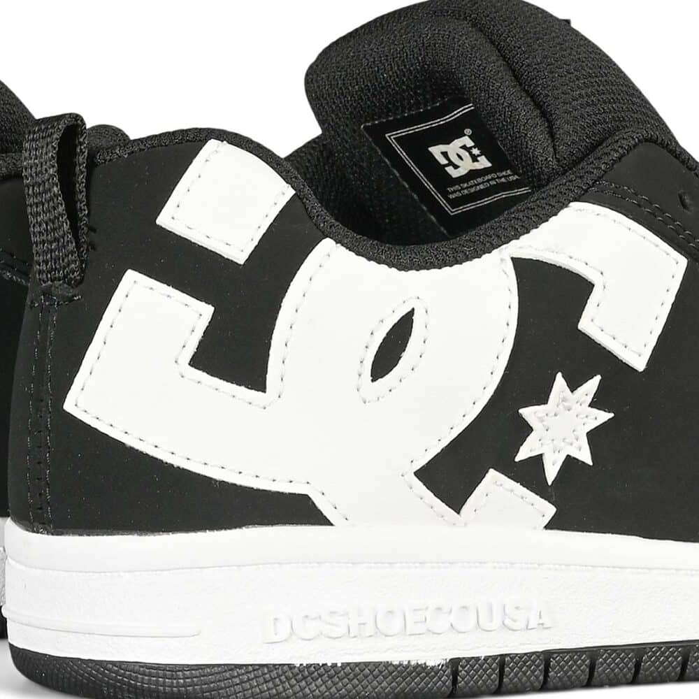 DC Court Graffik (Youth) Skate Shoes - Black/White