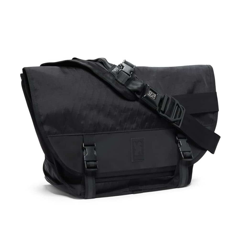 Chrome Mini Metro 20.5L Messenger Bag - Black XRF