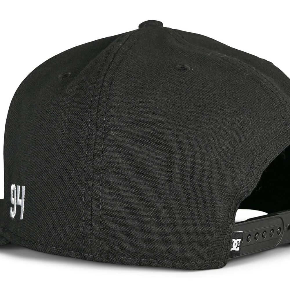 DC Semi-Pro Snapback Cap - Black