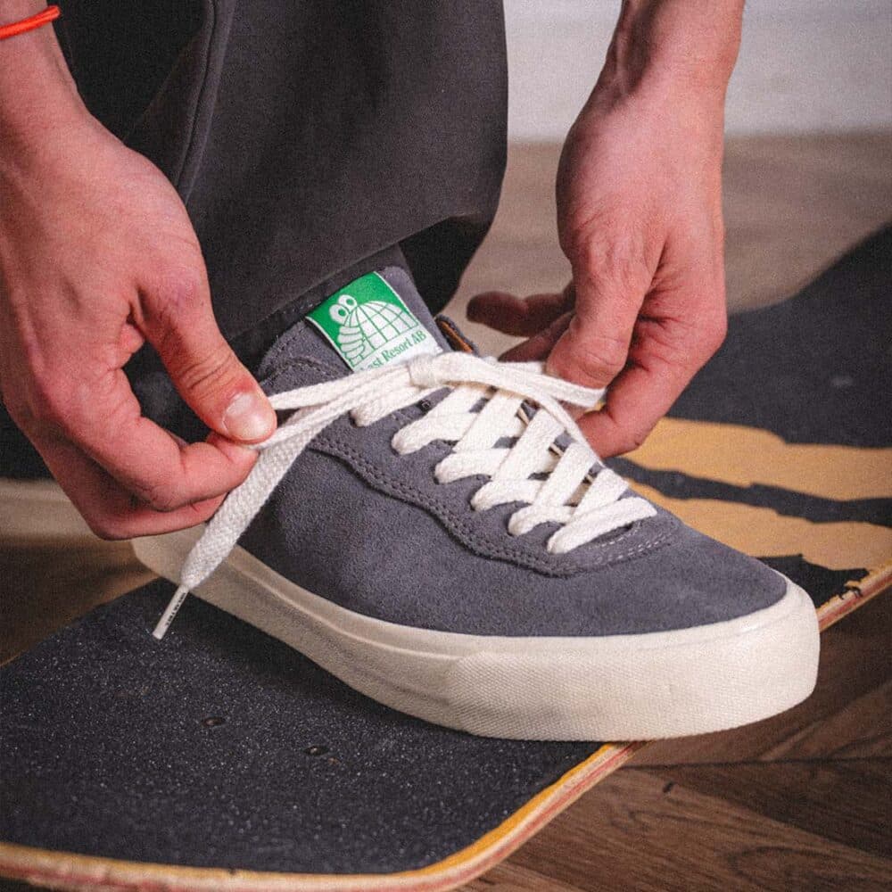 Last Resort VM001 Suede Lo Skate Shoes - Grey/White