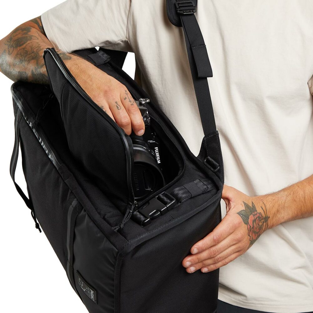 Chrome Niko Camera 3.0 23L Backpack - All Black - Image 5
