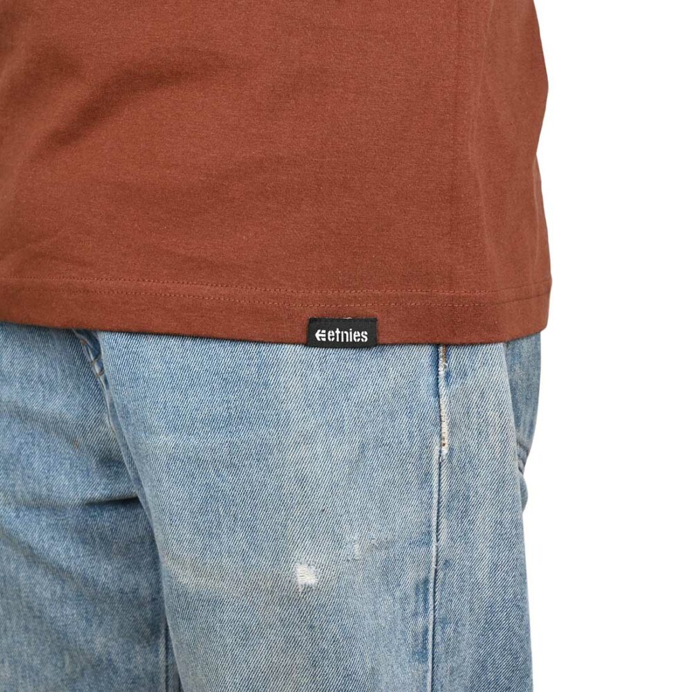 Etnies Dystopia Font S/S T-Shirt - Brown