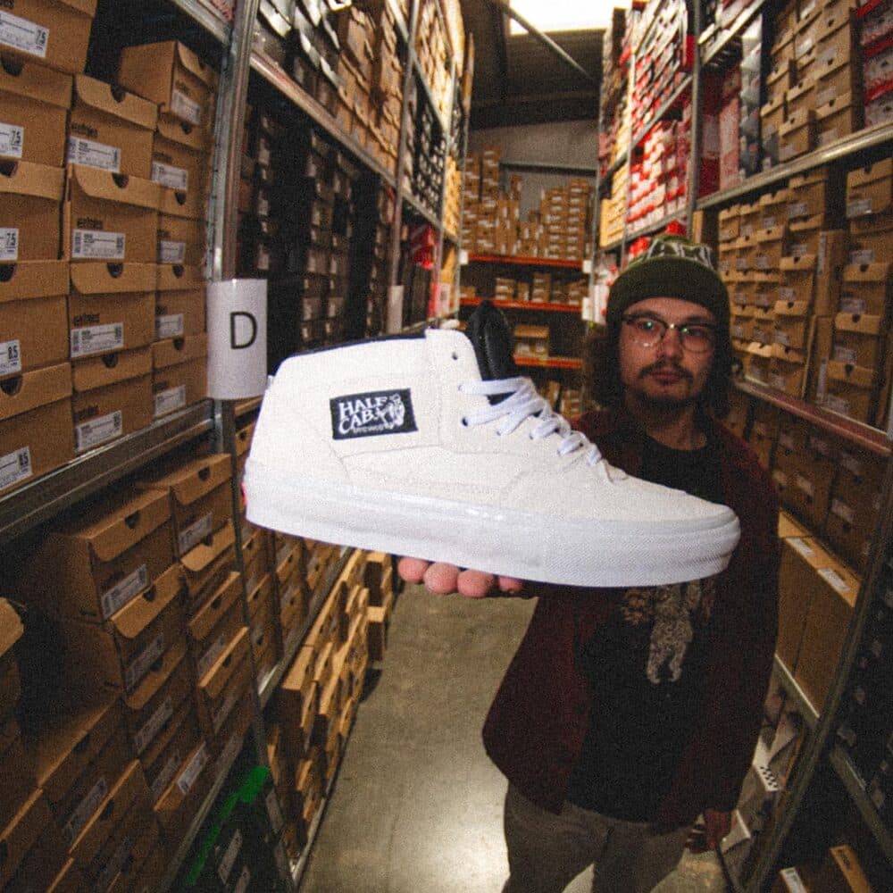 Vans Half Cab Skate Shoes - Antique White/Gum