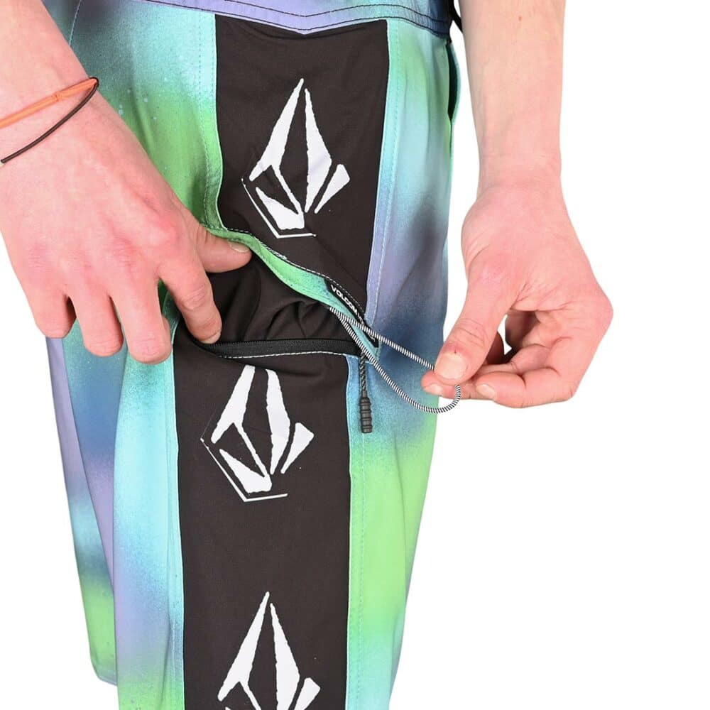 Volcom Lido Iconic Mod 19" Boardshort - Electric Green