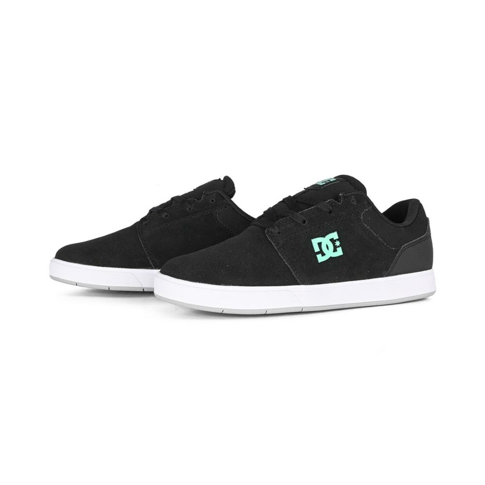 DC Crisis 2 Low Top Skate Shoes - Black/Black/Green
