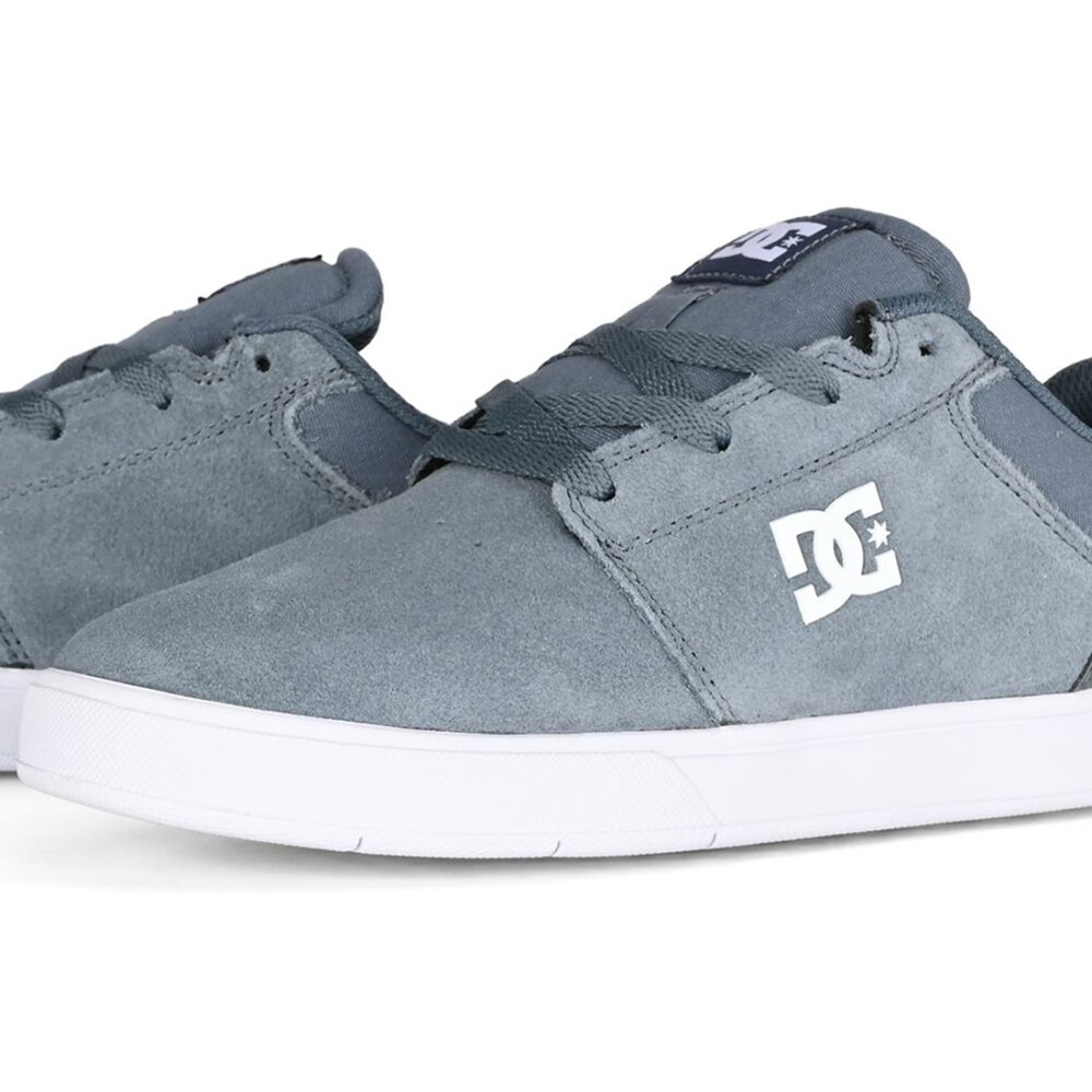 DC Crisis 2 Low Top Skate Shoes - Blue