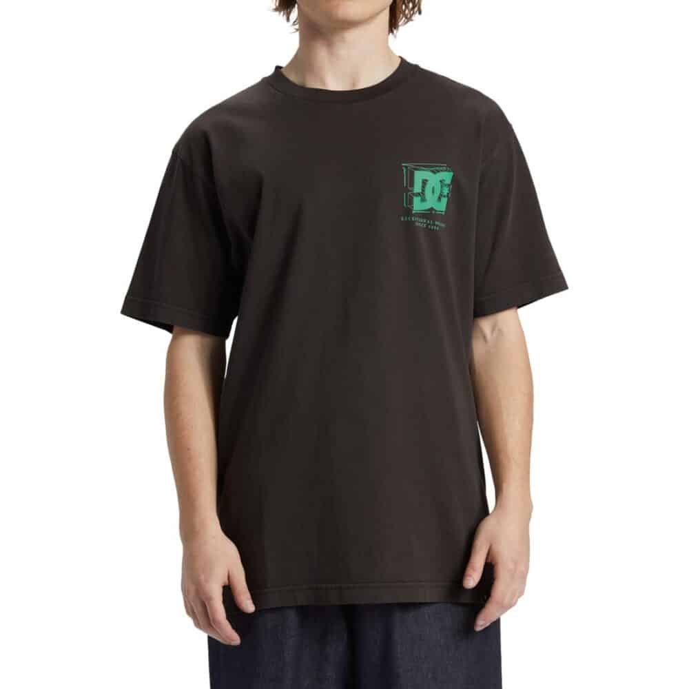 DC Mid Century S/S T-Shirt - Black Enzyme Wash