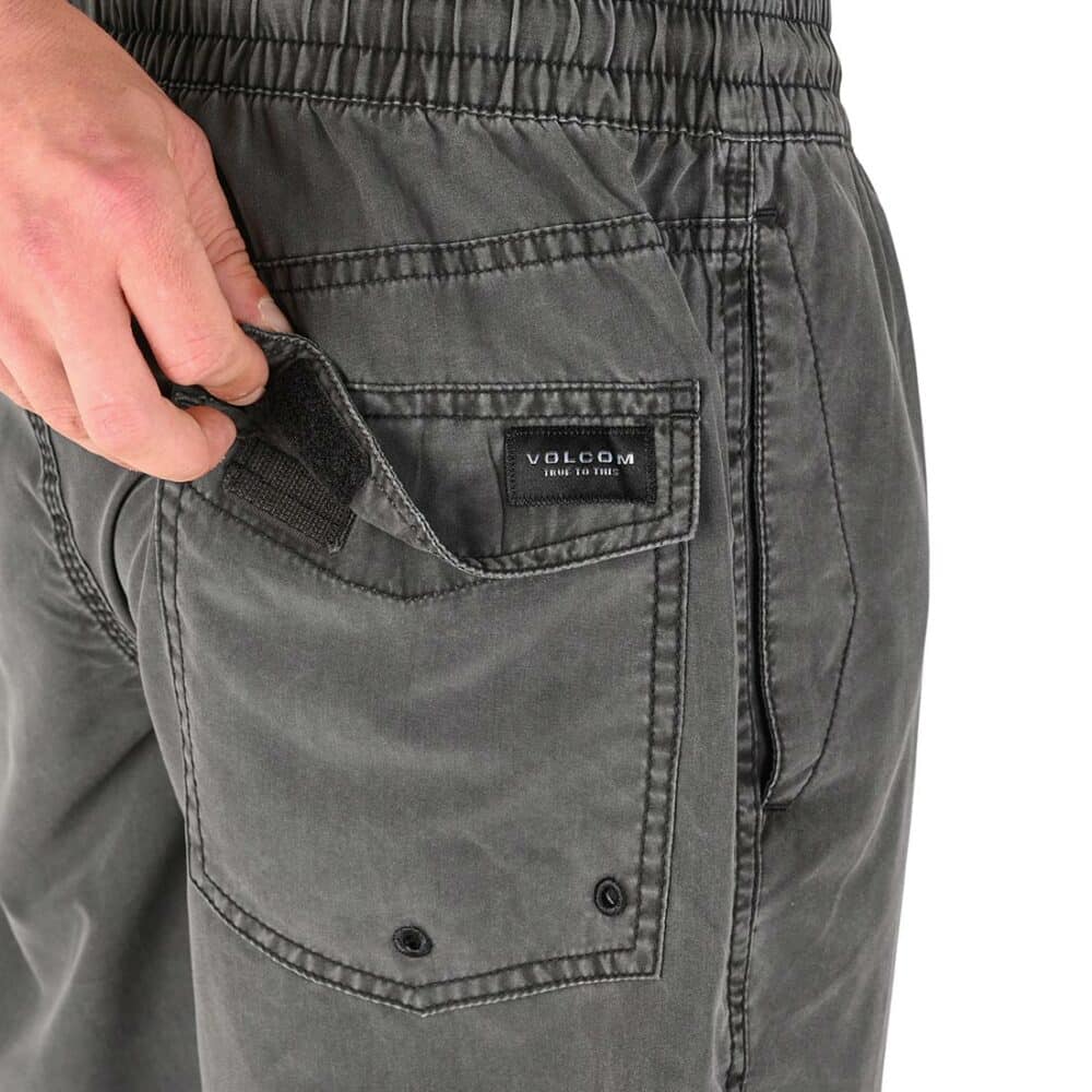 Volcom Centre Trunk 17" Swim Short - Black