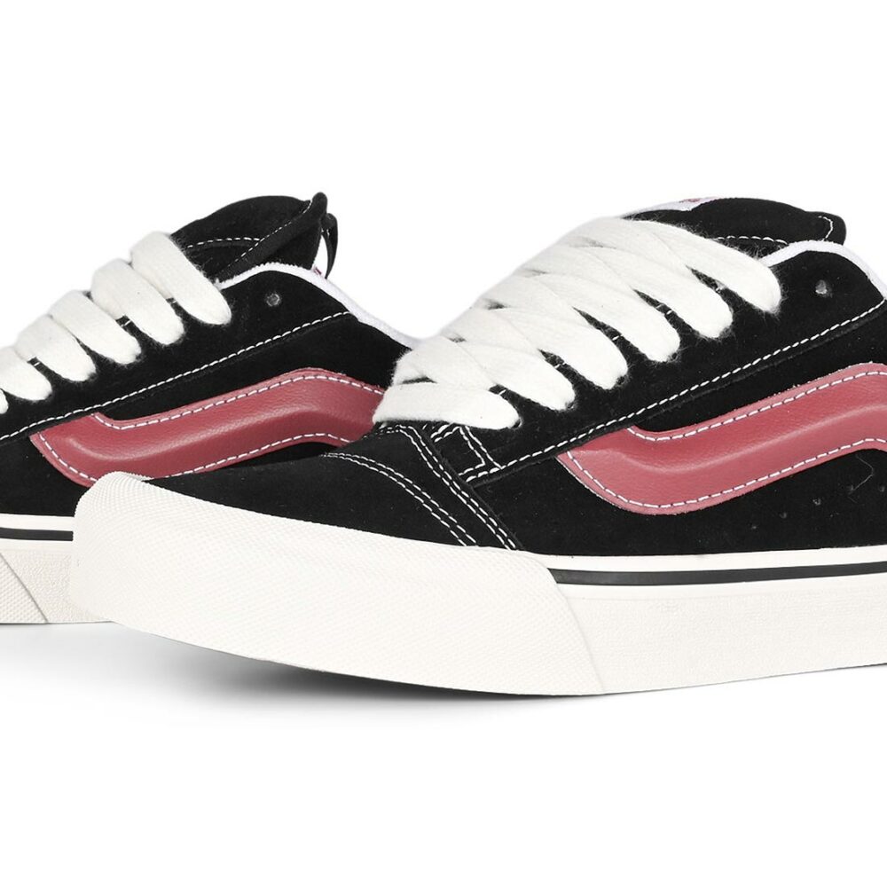Vans Knu Skool Skate Shoes - Black/Port