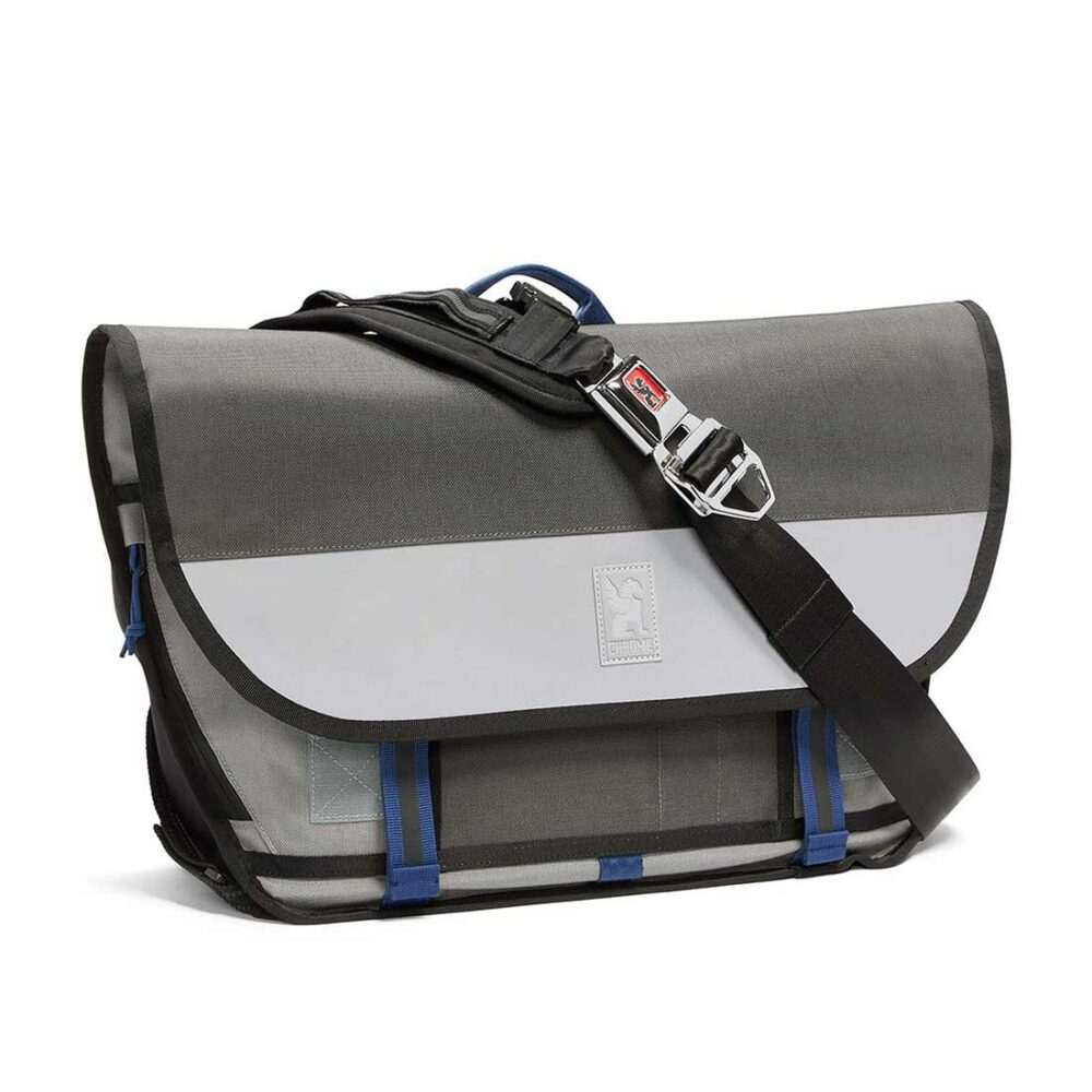 Chrome Buran III 24L Messenger Bag - Fog