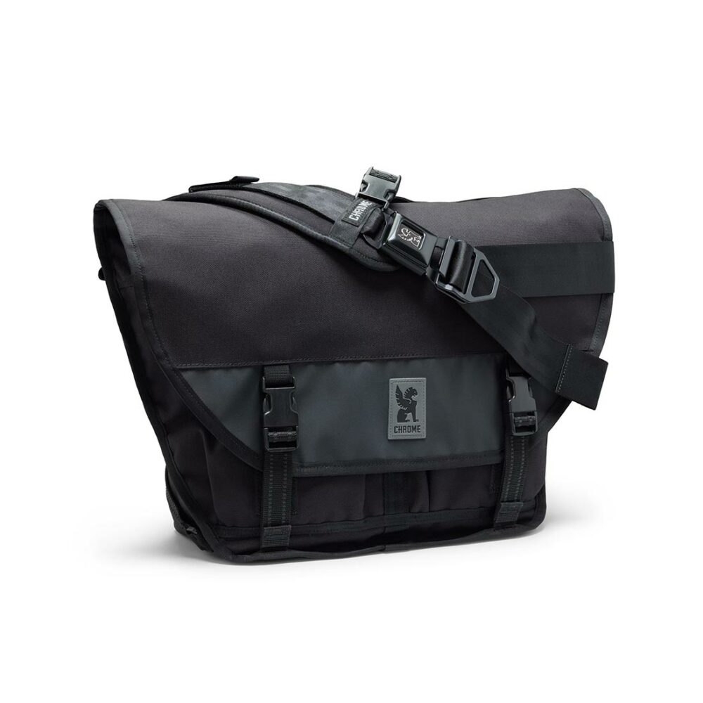 Chrome Citizen 15L Messenger Bag - Black