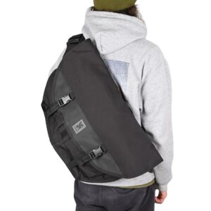 Chrome Citizen 24L Messenger Bag - Black - Supereight