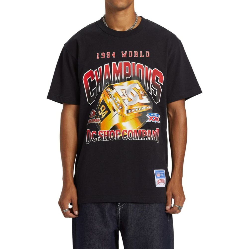 DC Champions Ring S/S T-Shirt - Black