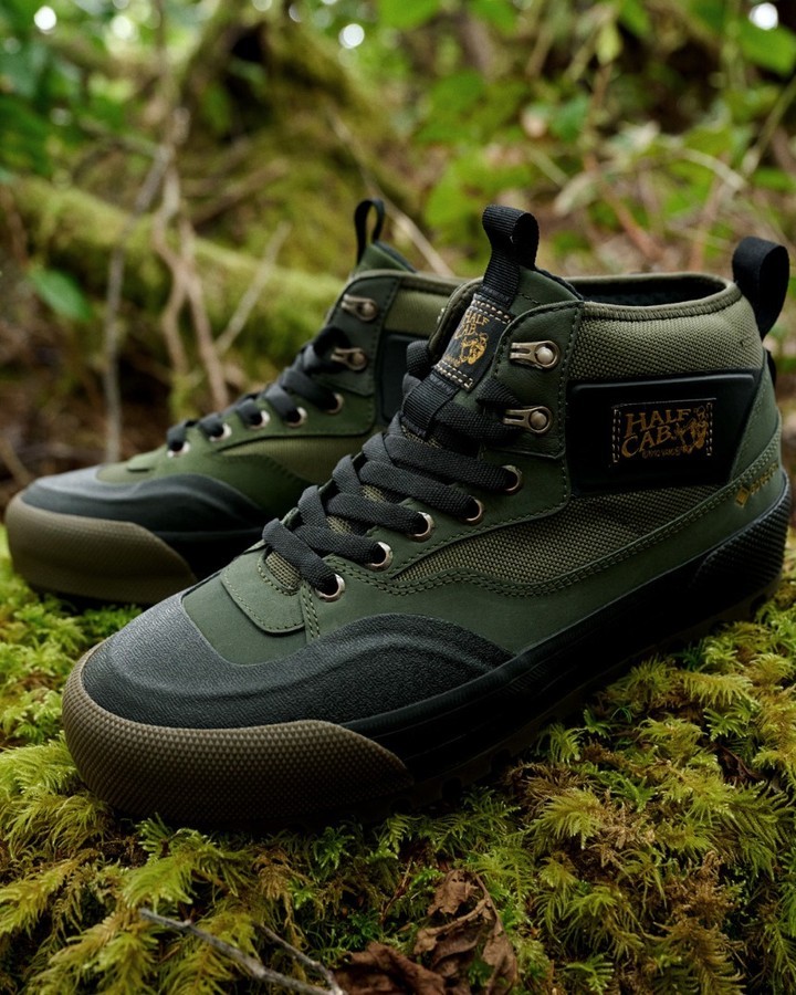 Vans MTE Half Cab Shoes