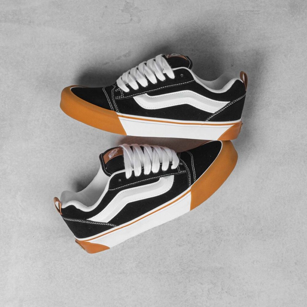 Vans Knu Skool Skate Shoes - Black/White/Gum
