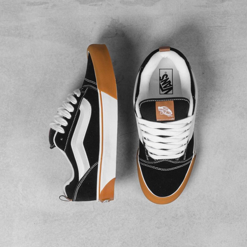 Vans Knu Skool Skate Shoes - Black/White/Gum