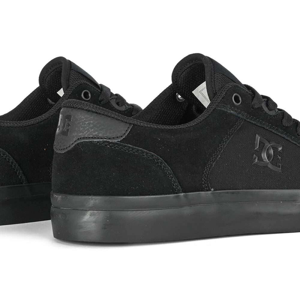 DC Teknic Skate Shoes - Black/Black/Black