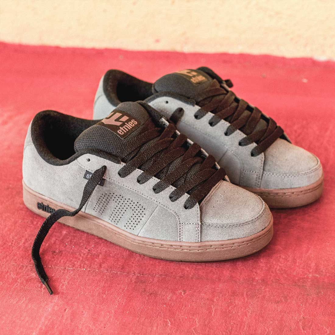 Etnies Kingpin shoes