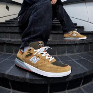 New Balance Numeric Reynolds 933 Skate Shoes - Camel/Dark Brown