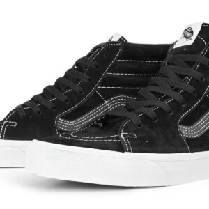 Vans Classic Sk8-Hi Skate Shoes - Black Pig Suede