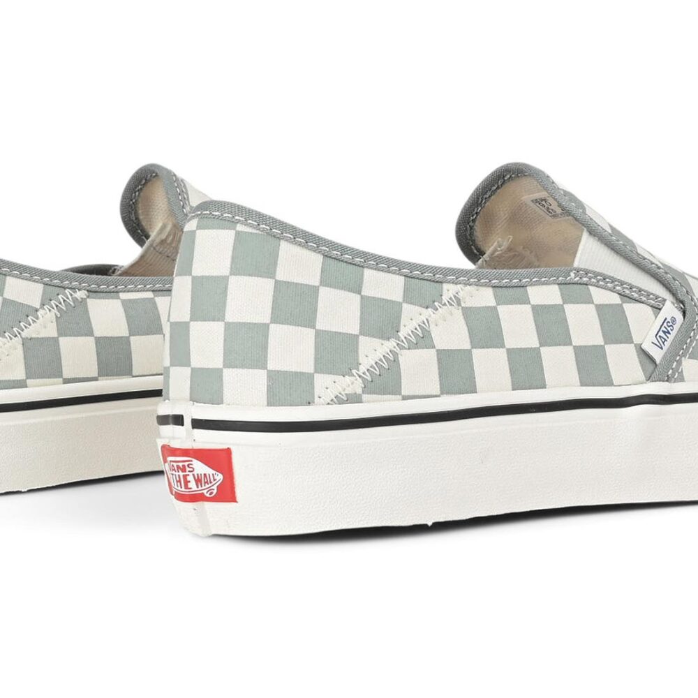 Vans Classic Slip-On SF Skate Shoes - Green Milieu/Marshmallow