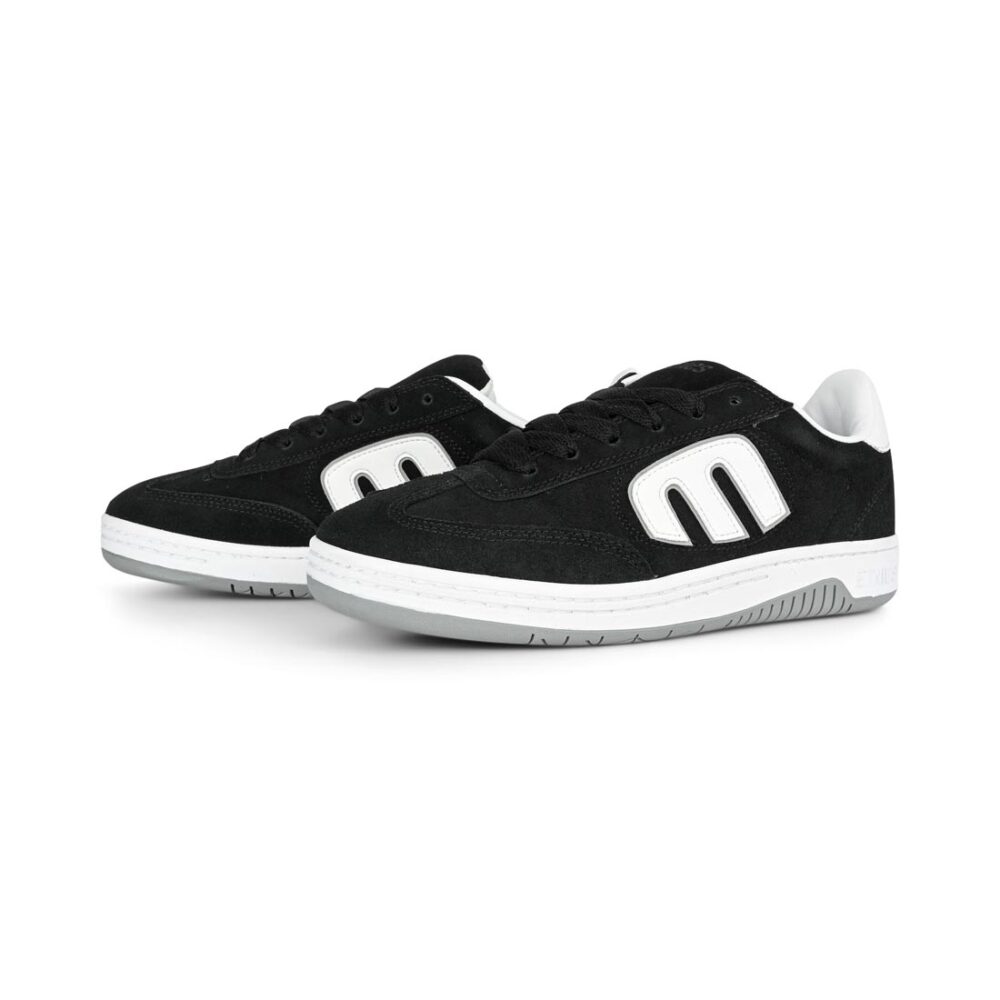 Etnies Lo Cut Skate Shoes - Black/White