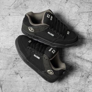 Globe Tilt Skate Shoes - Black/Black TPR