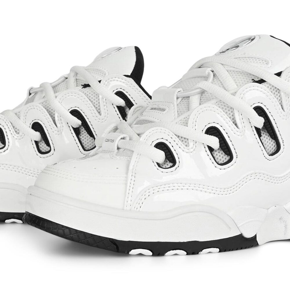 Osiris D3 OG Skate Shoes - White/Black