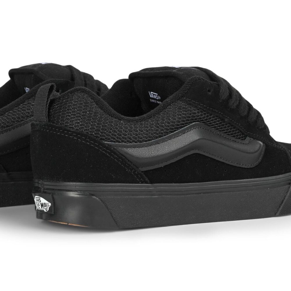 Vans Knu Skool Skate Shoes - Black/Black